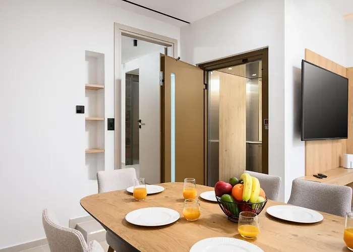 别墅 Nicole - Private Pool & Rooftop Jacuzzi