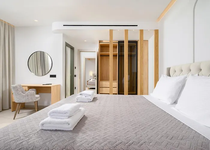 别墅 Nicole - Private Pool & Rooftop Jacuzzi 赫索尼索斯