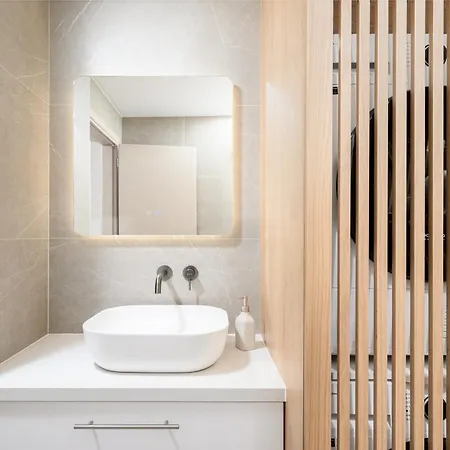 Nicole - Private Pool & Rooftop Jacuzzi Villa Hersónissos