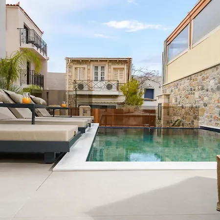 Nicole - Private Pool & Rooftop Jacuzzi Вілла