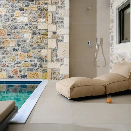 Nicole - Private Pool & Rooftop Jacuzzi Вілла Херсонісос