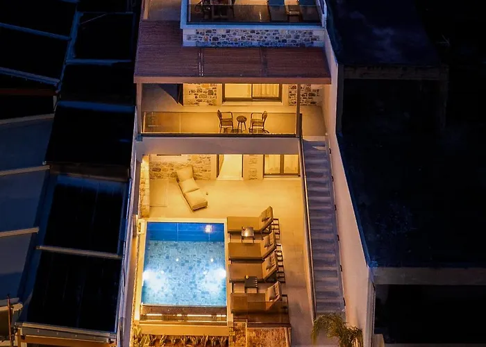 Nicole - Private Pool & Rooftop Jacuzzi Villa Hersonissos (Crete)