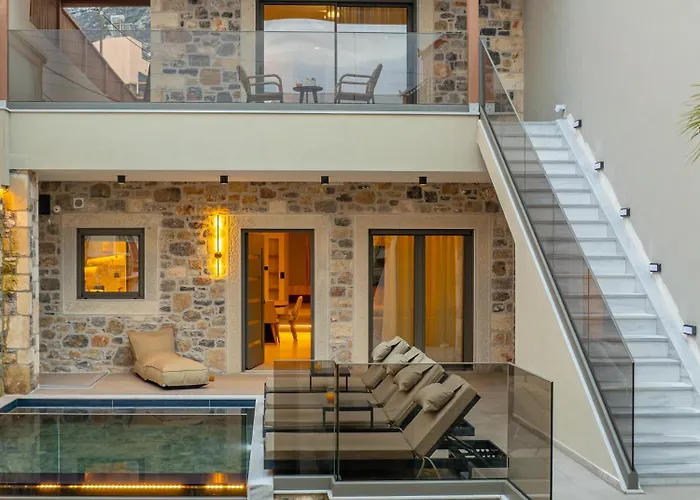 Villa Nicole - Private Pool & Rooftop Jacuzzi *