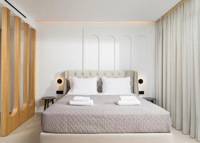 Villa Nicole - Private Pool & Rooftop Jacuzzi *