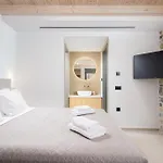 Nicole - Private Pool & Rooftop Jacuzzi * Hersonissos (Crete)