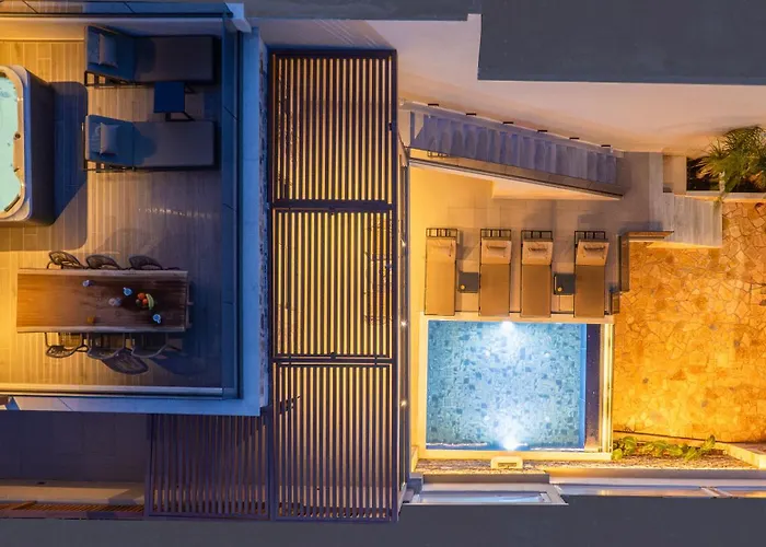 Villa Nicole - Private Pool&rooftop Jacuzzi